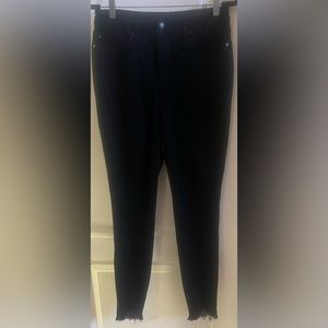 JUDY BLUE Black Skinny Jeans Distressed Bottoms Women’s Size 13/31